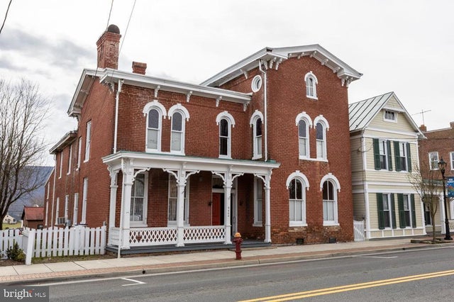 9400 Congress St S, New Market