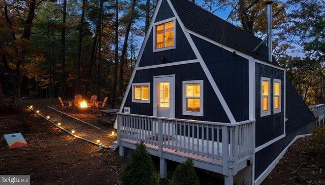 491 S Maple Rd, Mount Jackson