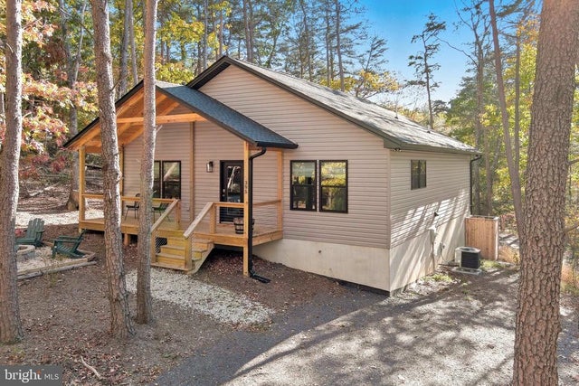 395 Deloris Rd, Basye