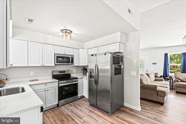 10420 Forest Hill Ct, Fredericksburg