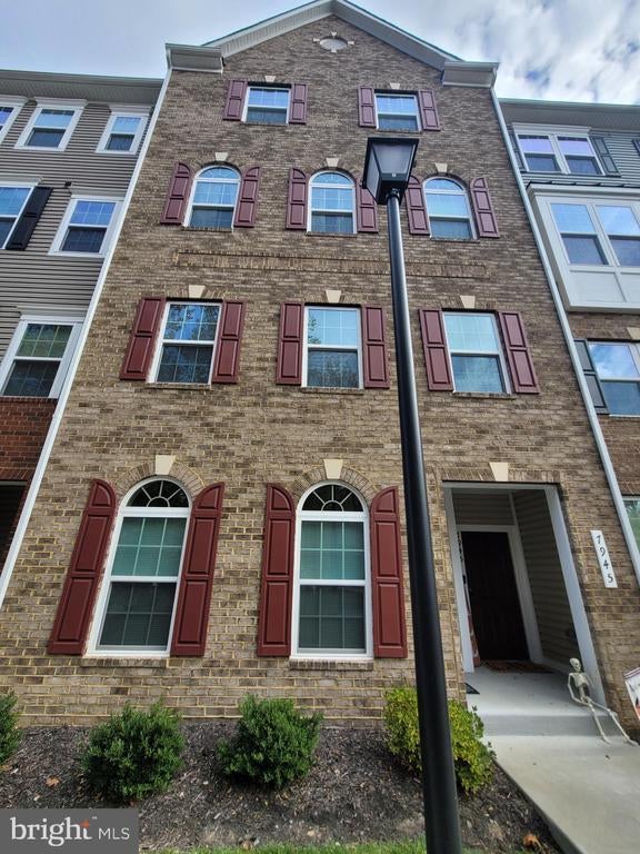 7947 Independence Dr, SPOTSYLVANIA