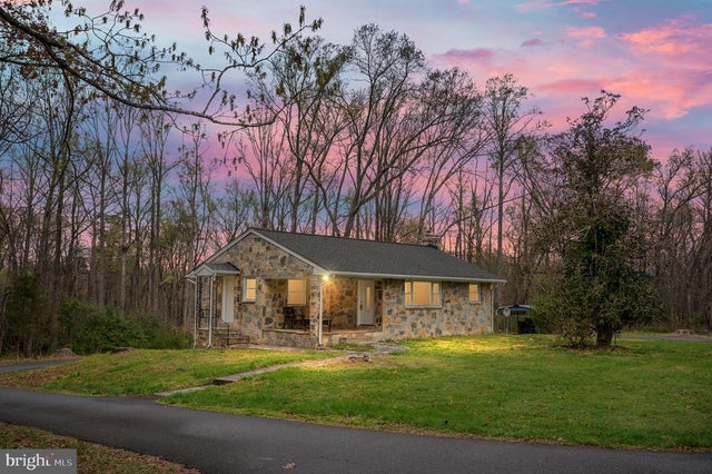 37 Hornets Nest Ln, Fredericksburg