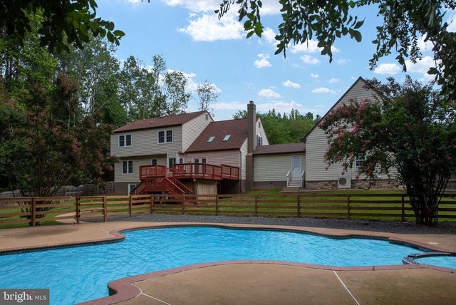 159 Marchant Dr, Fredericksburg