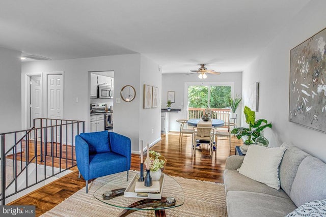 200 Via De Rosa Dr, Stafford