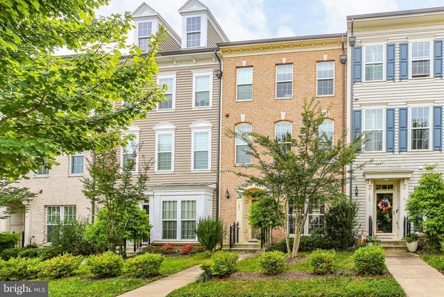 121 Almond Dr, Stafford