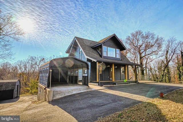 18 Naomi Rd, Fredericksburg