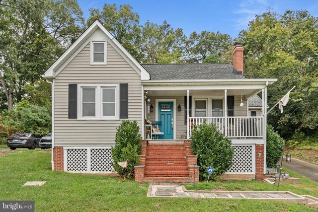 239 Butler Rd, Fredericksburg