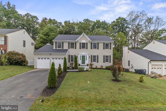 27 Puri Ln, Stafford