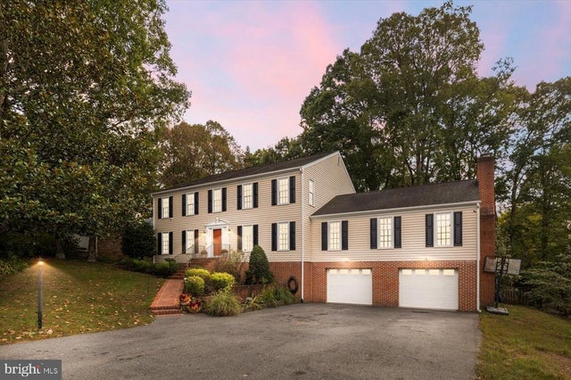 616 Winterberry Dr, Fredericksburg