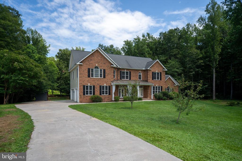 182 Wood Landing Rd, FREDERICKSBURG