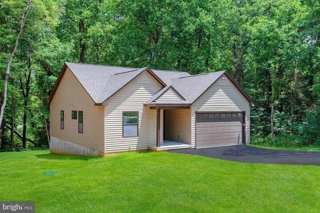 53 Artisan Dr, Montross