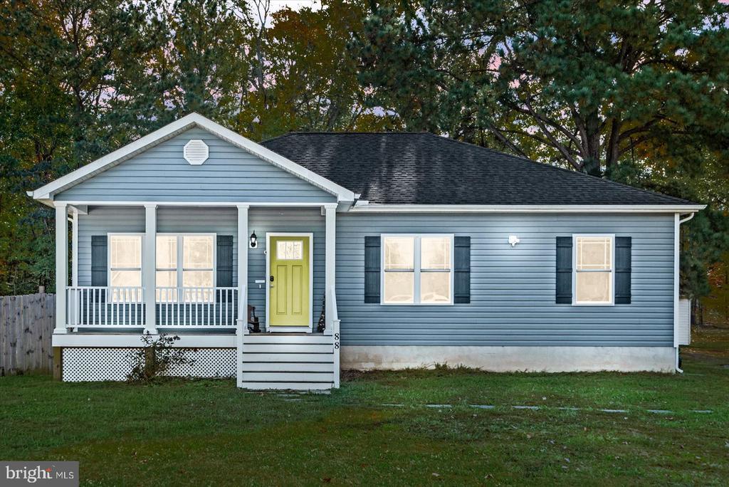 88 Brooks Dr, COLONIAL BEACH