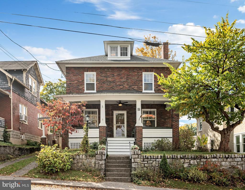 17 E Leicester St, WINCHESTER