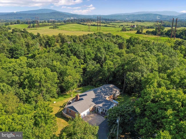 1857 Marys Shady Ln, Front Royal