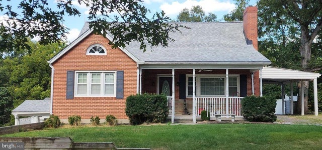 1064 Strasburg Rd, Front Royal