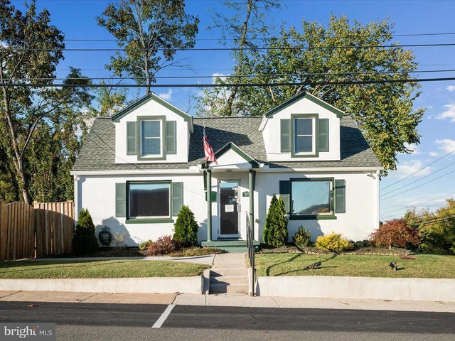 303 W 10th St, Front Royal