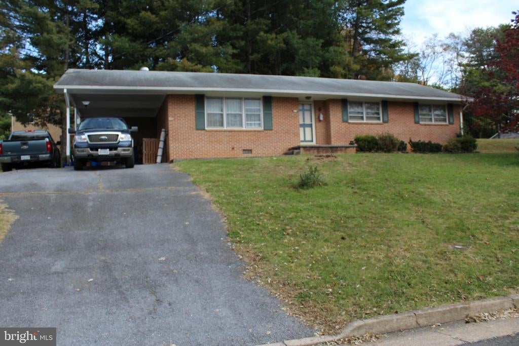 210 S Shenandoah Ave, FRONT ROYAL