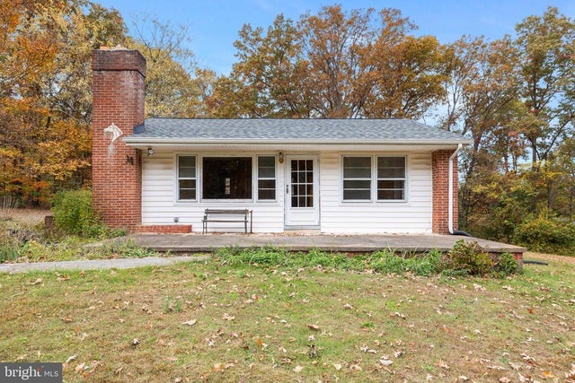 203 Jenny Wren Dr, Front Royal