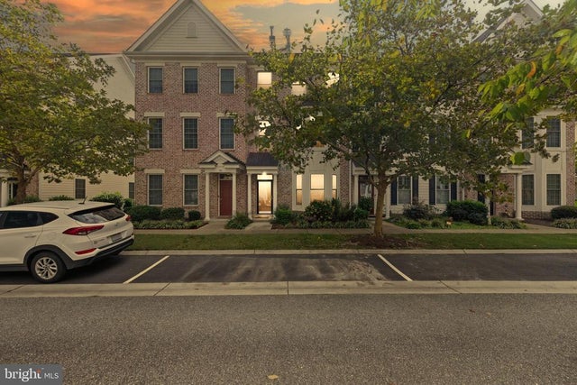 112 Peyton Randolph Dr, Yorktown