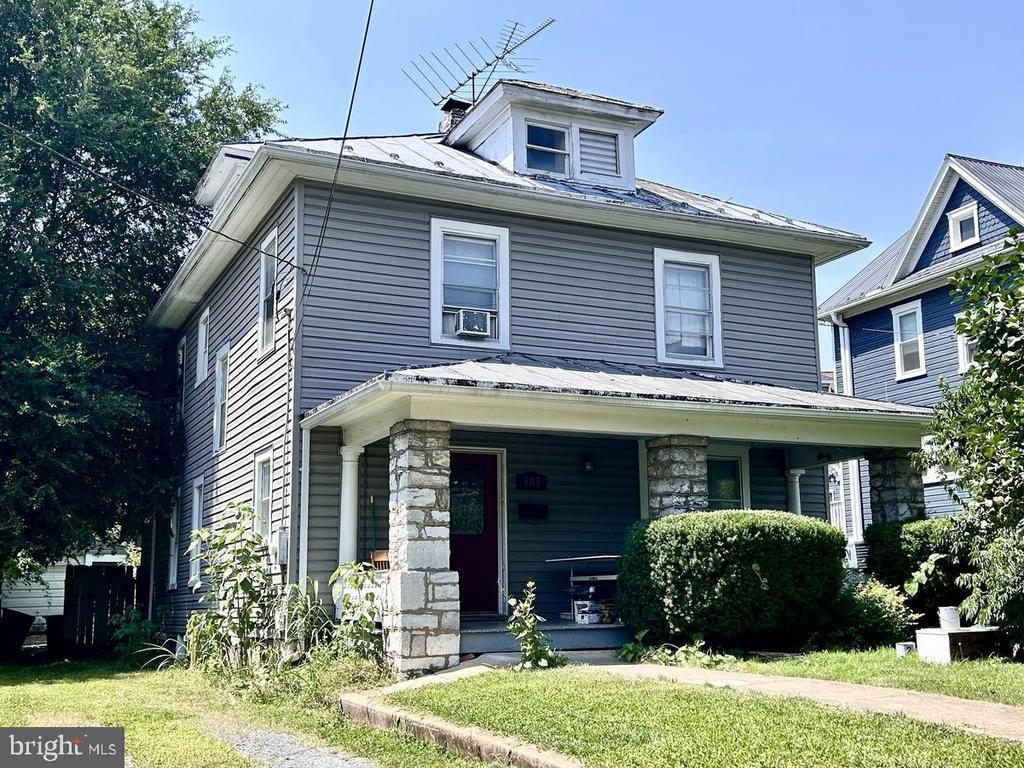803 Winchester Ave, MARTINSBURG