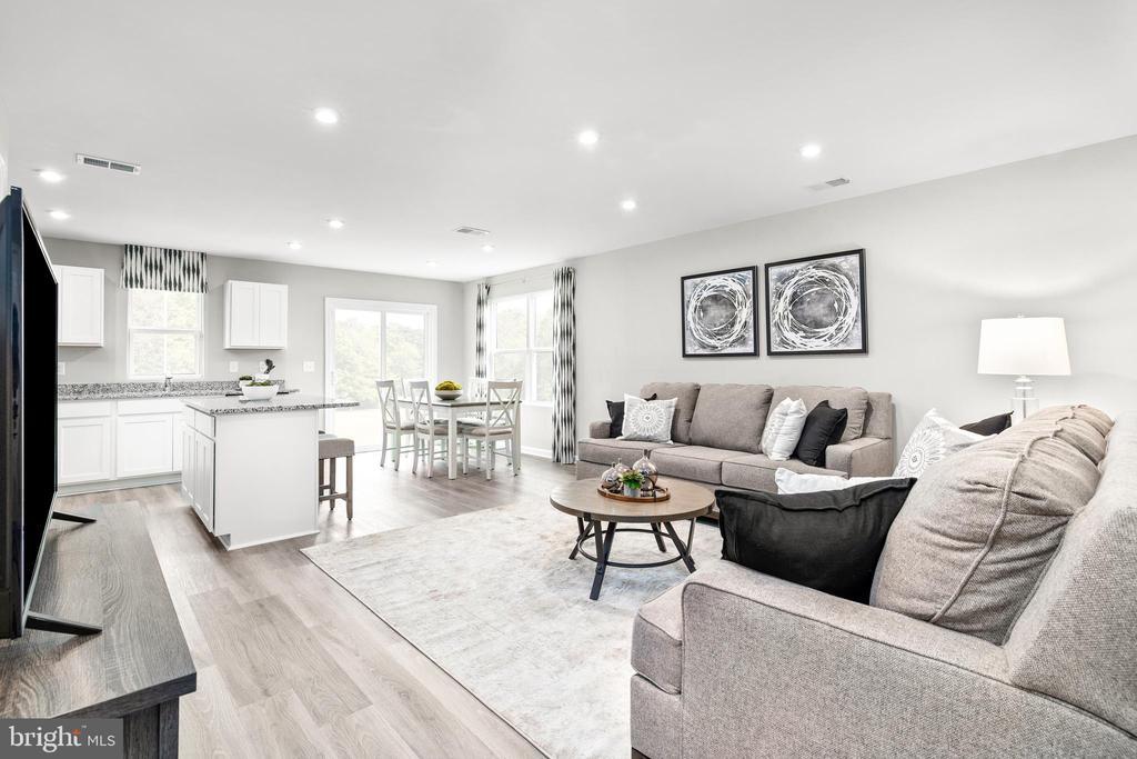 28 Gunnison Dr, HEDGESVILLE