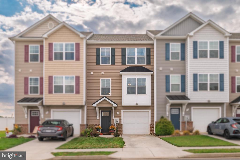 71 Carnes Way, MARTINSBURG