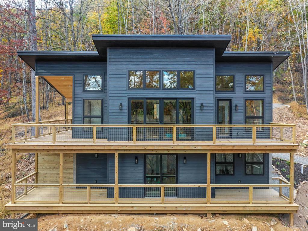 933 Timberline Drive, LOST CITY