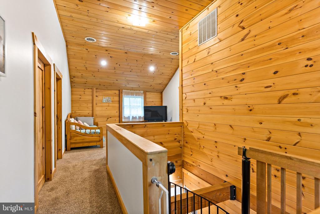 4176 Lake Ferndale Dr, SPRINGFIELD WV SPRINGFIELD Cabin Homes For Sale