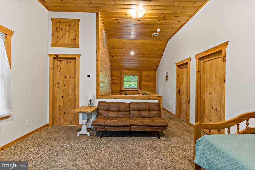 4176 Lake Ferndale Dr, SPRINGFIELD WV SPRINGFIELD Cabin Homes For Sale