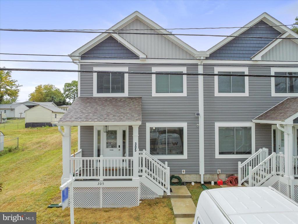 305 E. 11th Ave, RANSON