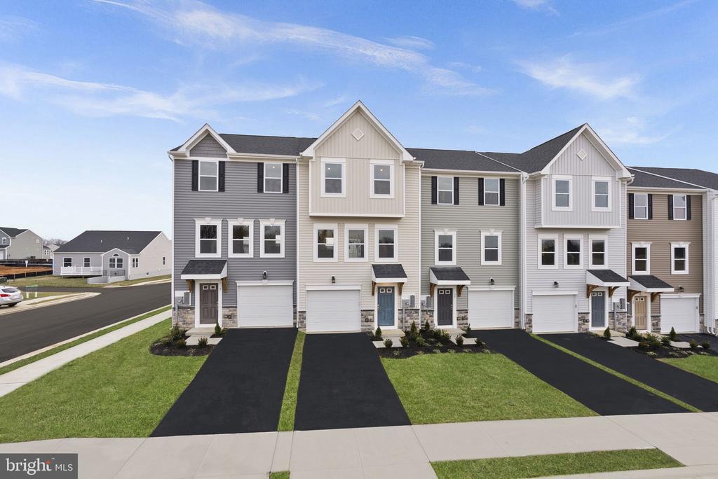 213 Huntwell West Blvd, RANSON