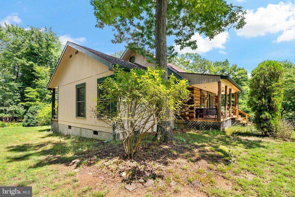 Listing photo for 819 Packing House Rd, BERKELEY SPRINGS, WV