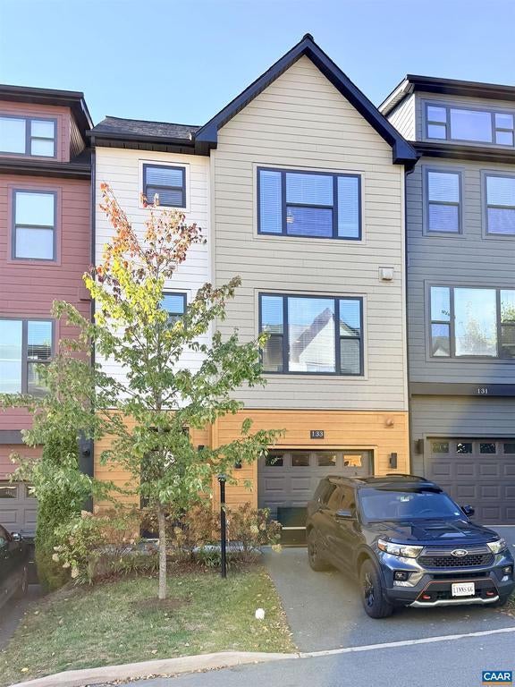 133 Junction Ln, Charlottesville