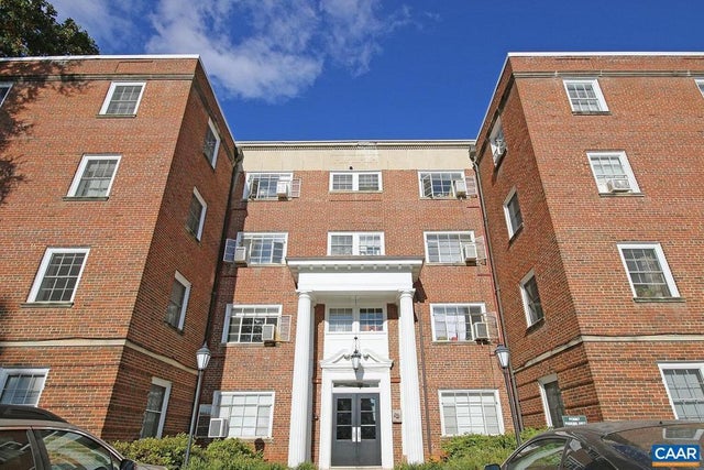 32 University Cir #202, Charlottesville