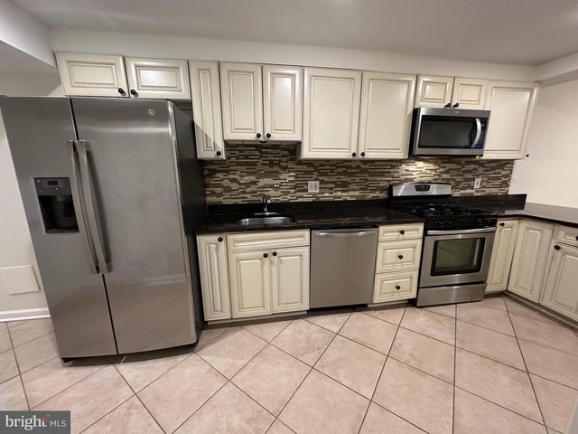 1400 Morse St Ne #unit B, Washington