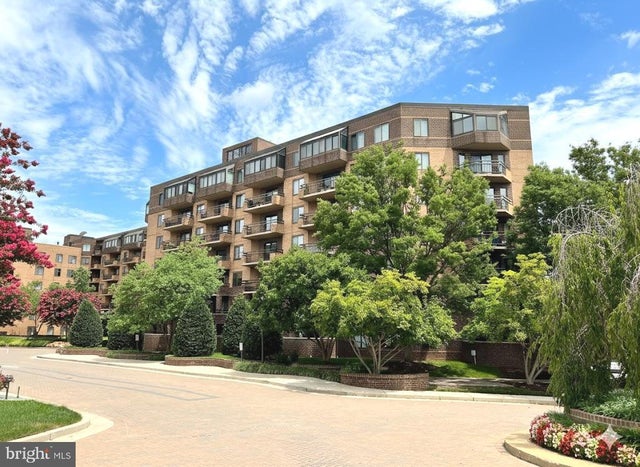 2111 Wisconsin Ave Nw #420, Washington