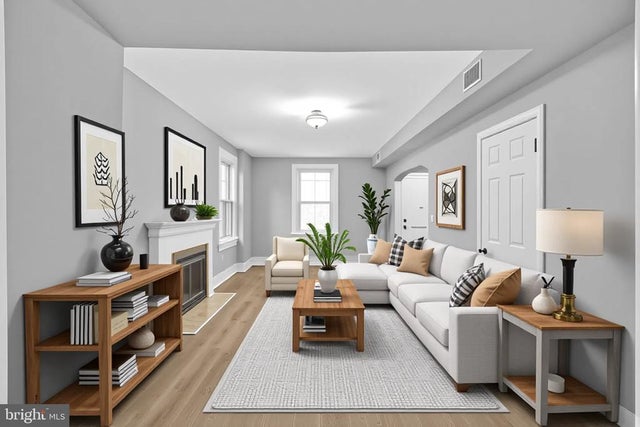 1446 Parkwood Pl Nw #a, Washington