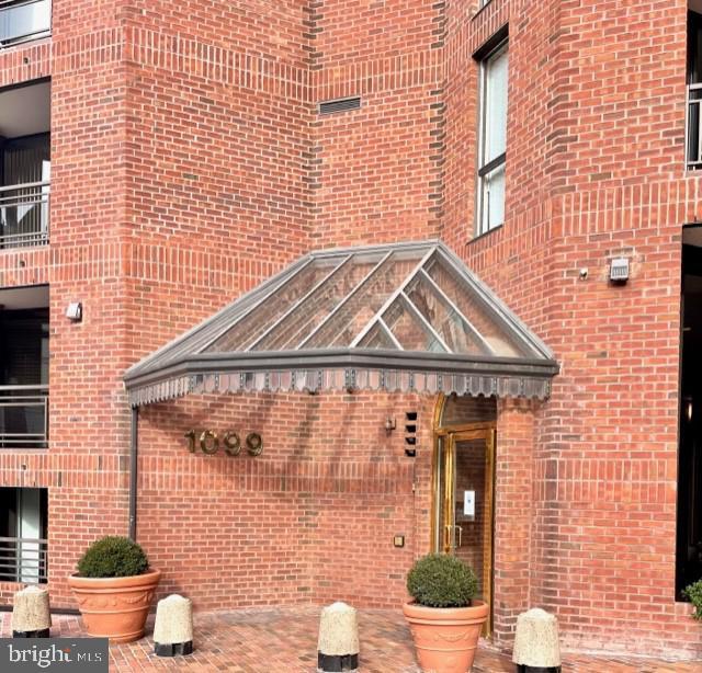 1099 22nd St Nw #207, Washington