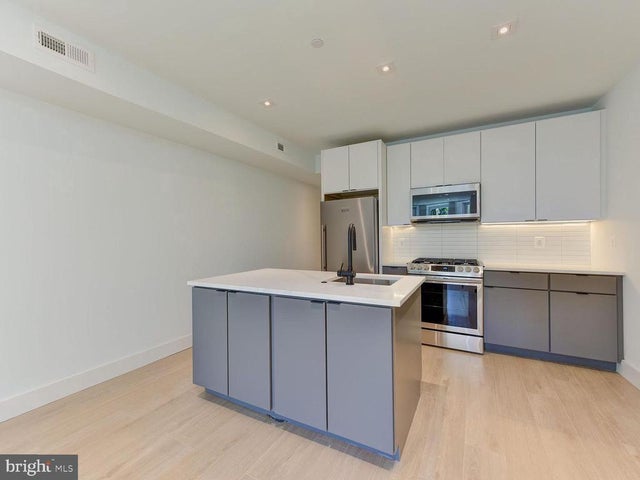 1963 Biltmore St Nw #1, Washington