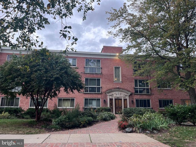 2711 Ordway St Nw #205, Washington