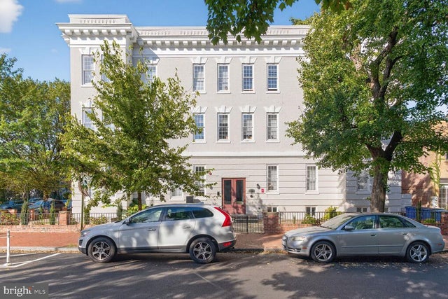 133 7th St Se #3, Washington