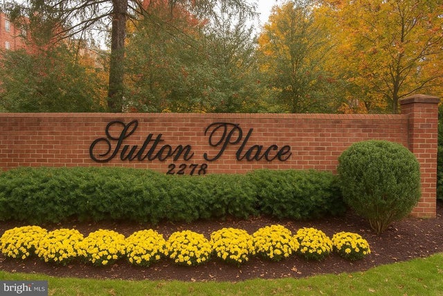 3291 Sutton Pl Nw #a, Washington