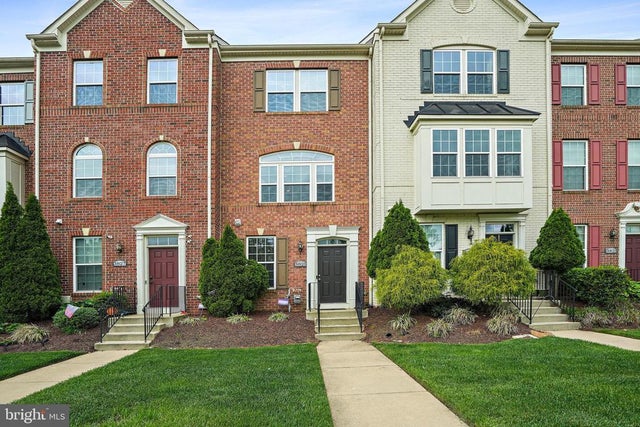 3825 Commodore Joshua Barney Dr Ne, Washington