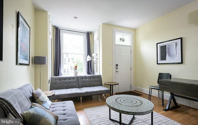 519 10th St Se, Washington