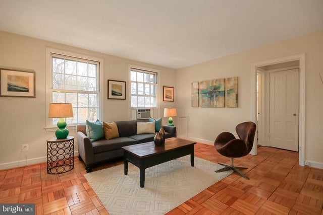 2712 Ordway St Nw #5, Washington