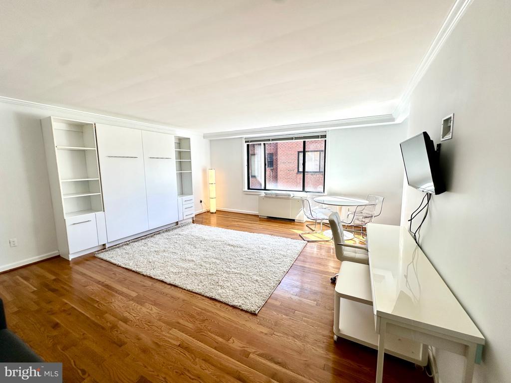 5112 Macarthur Blvd Nw #201, WASHINGTON