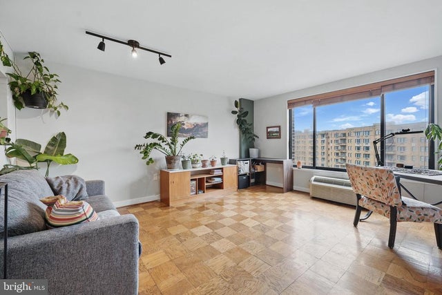 2501 Calvert St Nw #811, Washington