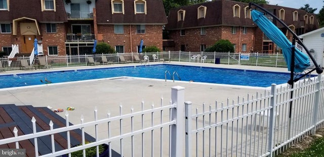 97 Par Haven Dr #j23, Dover