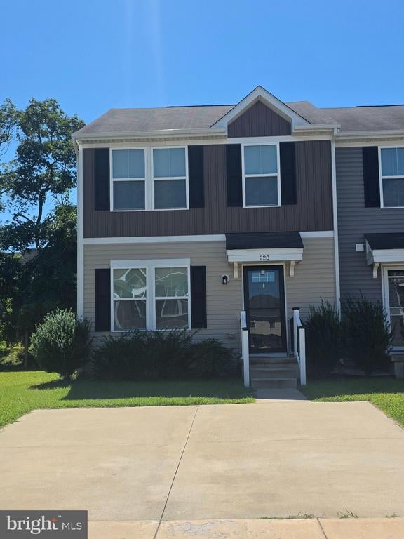 220 Lady Bug Dr, Dover