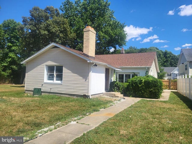 1500 College Rd, Dover